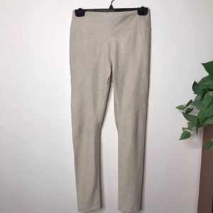 SOLD❌Outdoor voices 7/8 oatmeal leggings